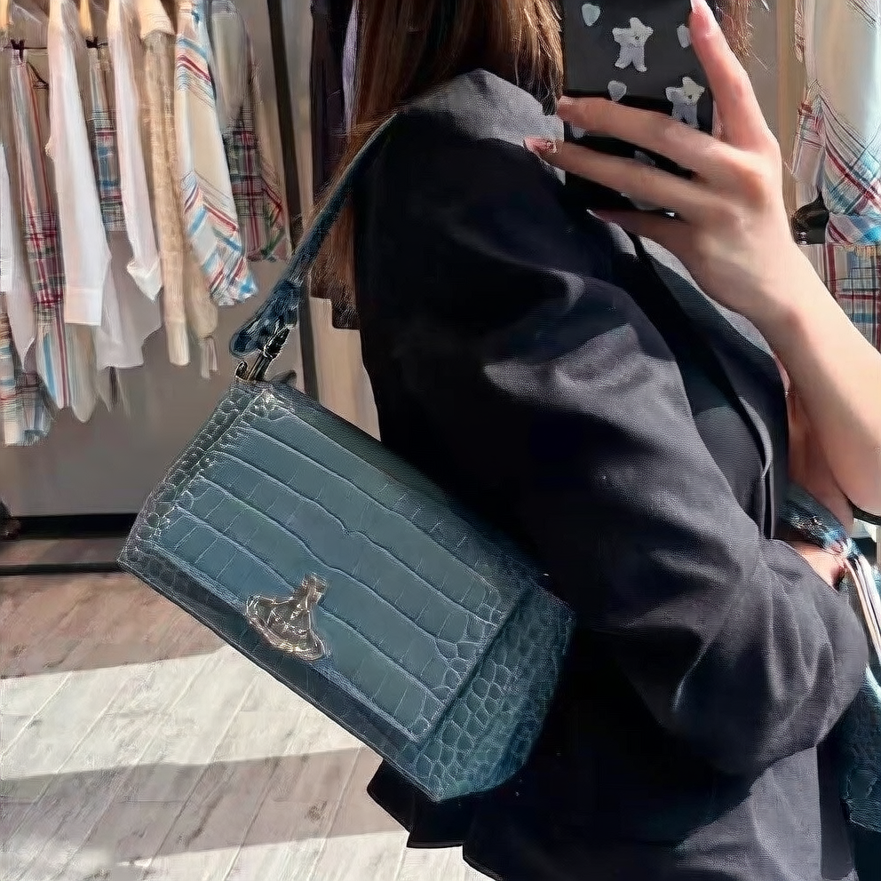 Women’s Leather Shoulder and Crossbody Bag